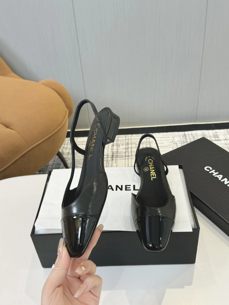 Reliable Chxnxl Sandals 124295