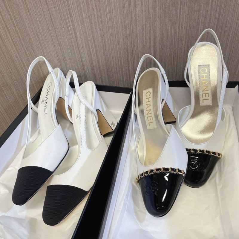 Classic Chxnxl Sandals 124277