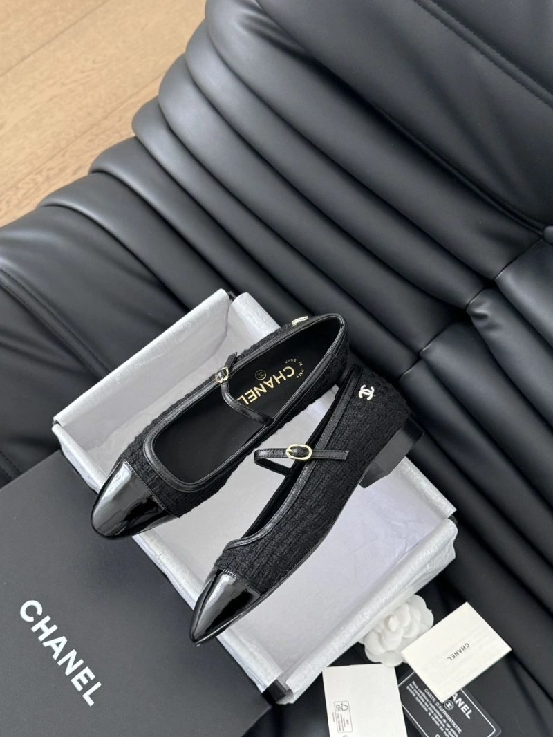 GoAnywhere Chxnxl Flat Shoes 124628