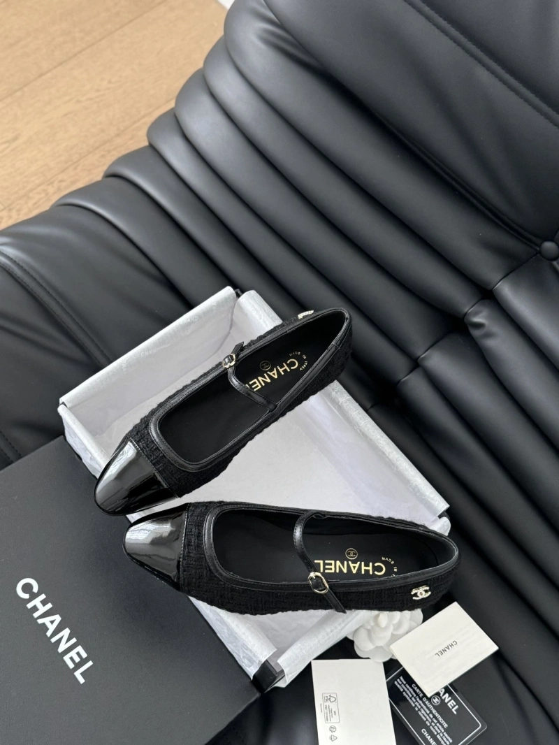 GoAnywhere Chxnxl Flat Shoes 124628