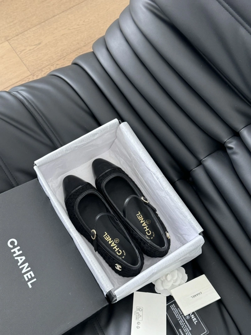 GoAnywhere Chxnxl Flat Shoes 124628