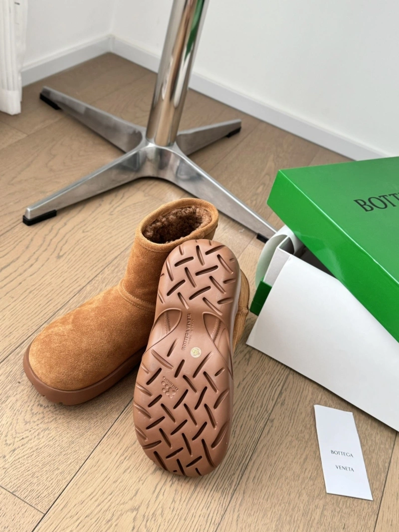 Versatile Bxttxga Vxnxta Boots 112965