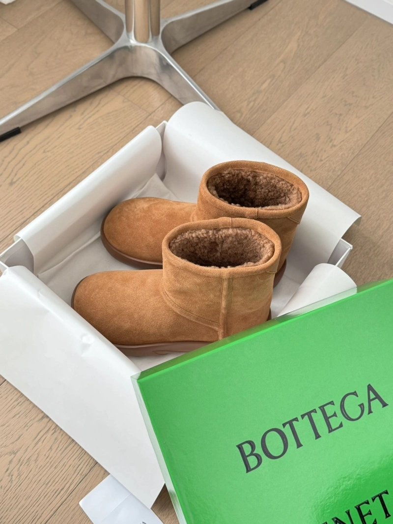 Versatile Bxttxga Vxnxta Boots 112965