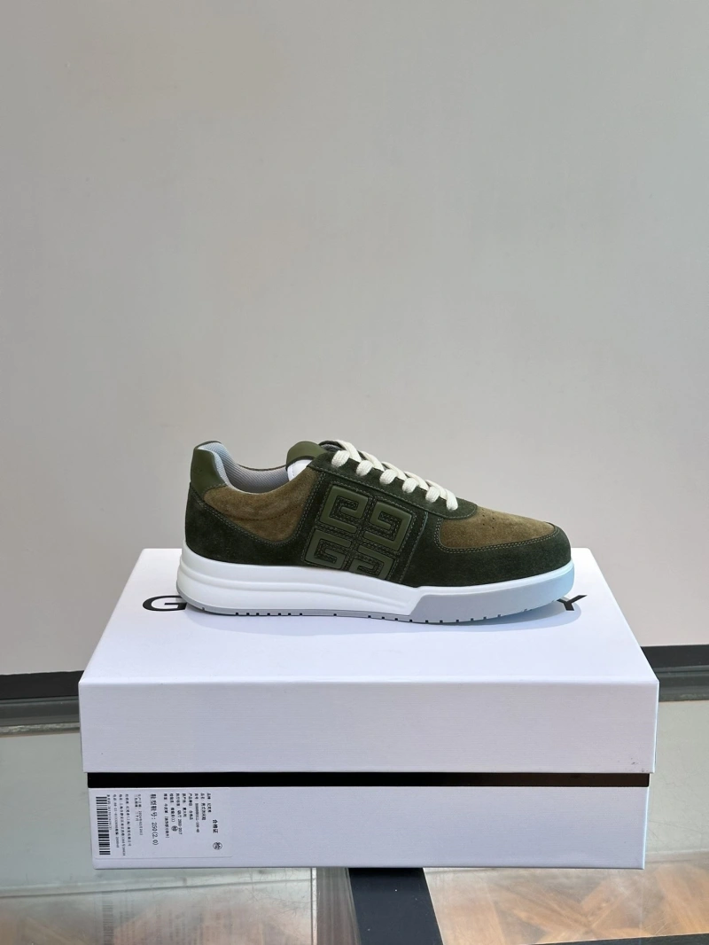 Versatile Gxvxnchy Sneakers 153288