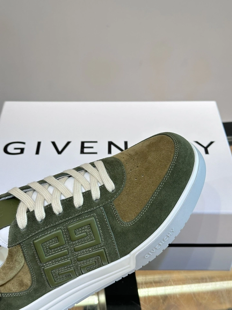 Versatile Gxvxnchy Sneakers 153288