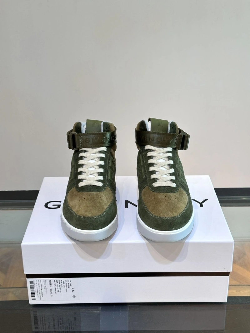 Trendy Gxvxnchy Sneakers 153284