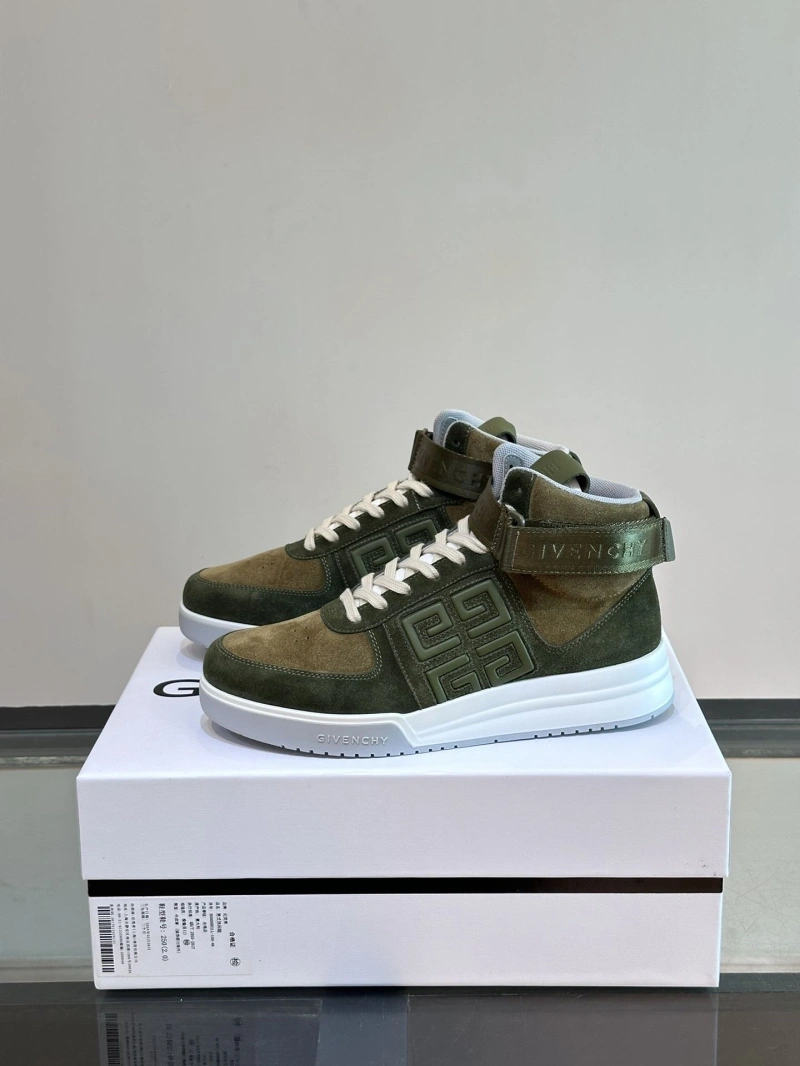 Trendy Gxvxnchy Sneakers 153284