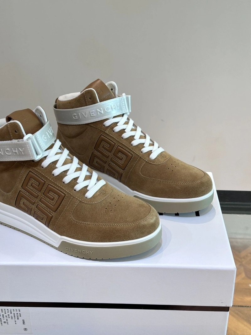 Gxvxnchy Sneakers Popular 153295