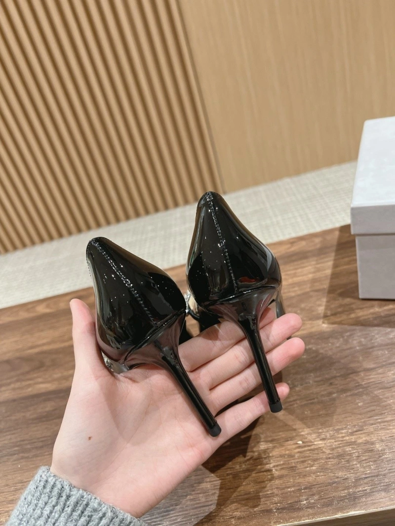 EyeCatching Chxnxl High Heels 124544