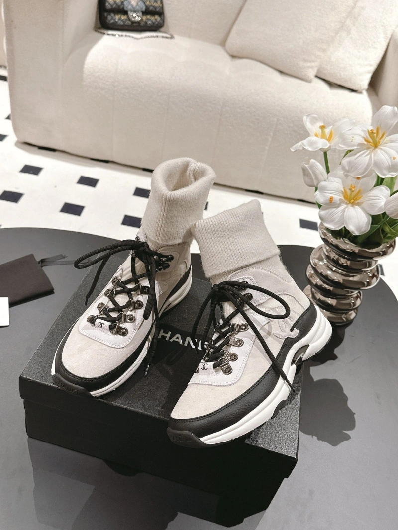 Minimalist Chxnxl Boots 125149