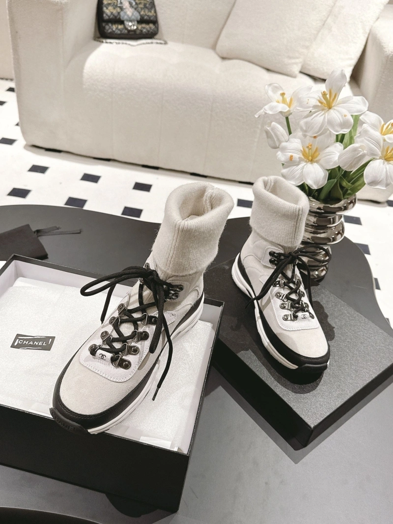 Minimalist Chxnxl Boots 125149