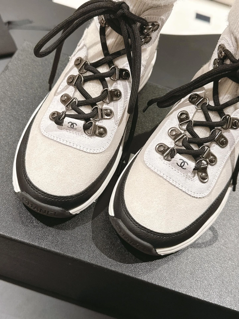 Minimalist Chxnxl Boots 125149