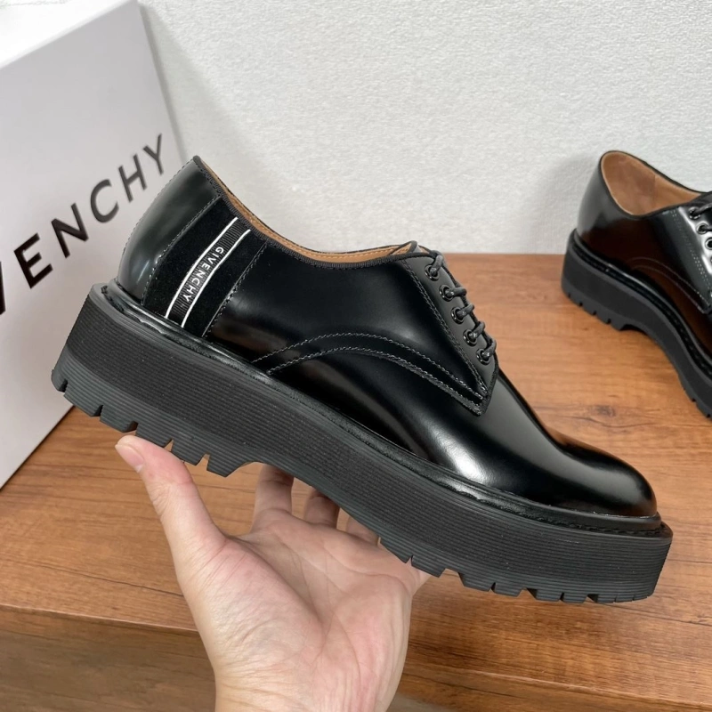 Gxvxnchy Leather Shoes Timeless 153294