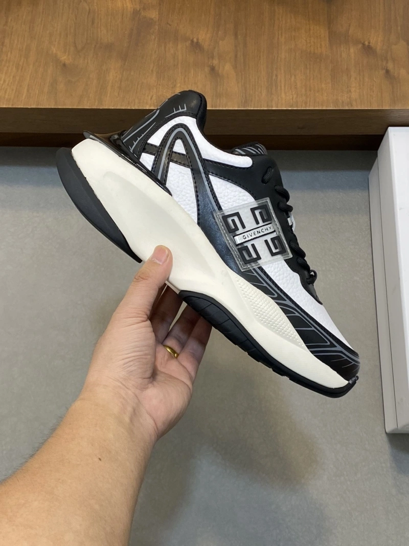 Gxvxnchy Sneakers Functional 153301