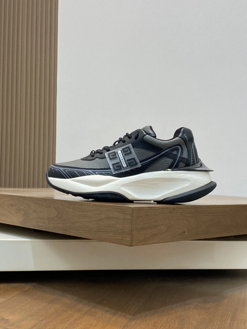 Sleek Gxvxnchy Sneakers 153289