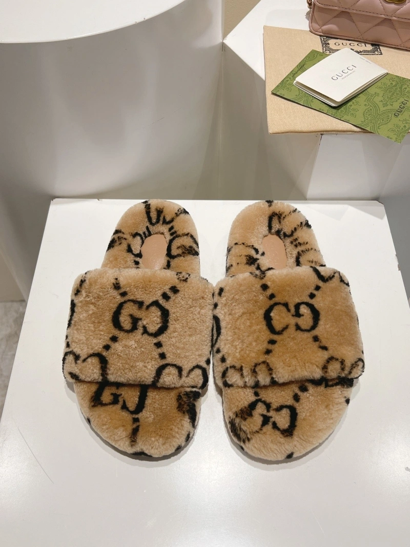 Bright Gxccx Slippers 158710