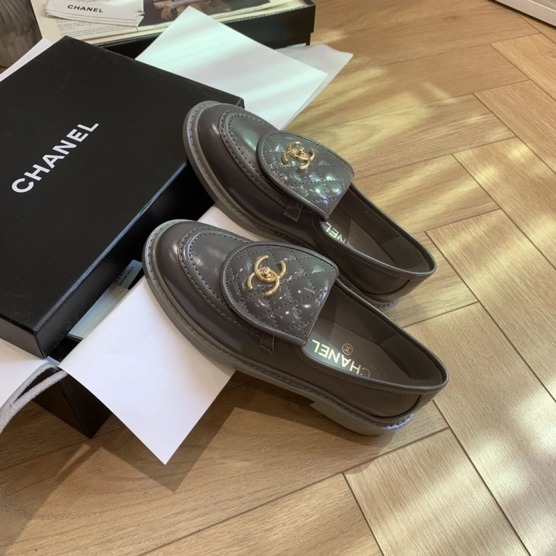 Resilient Chxnxl Leather Shoes 124487