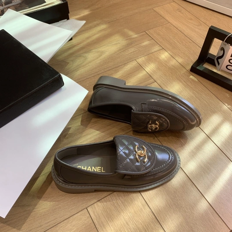 Resilient Chxnxl Leather Shoes 124487