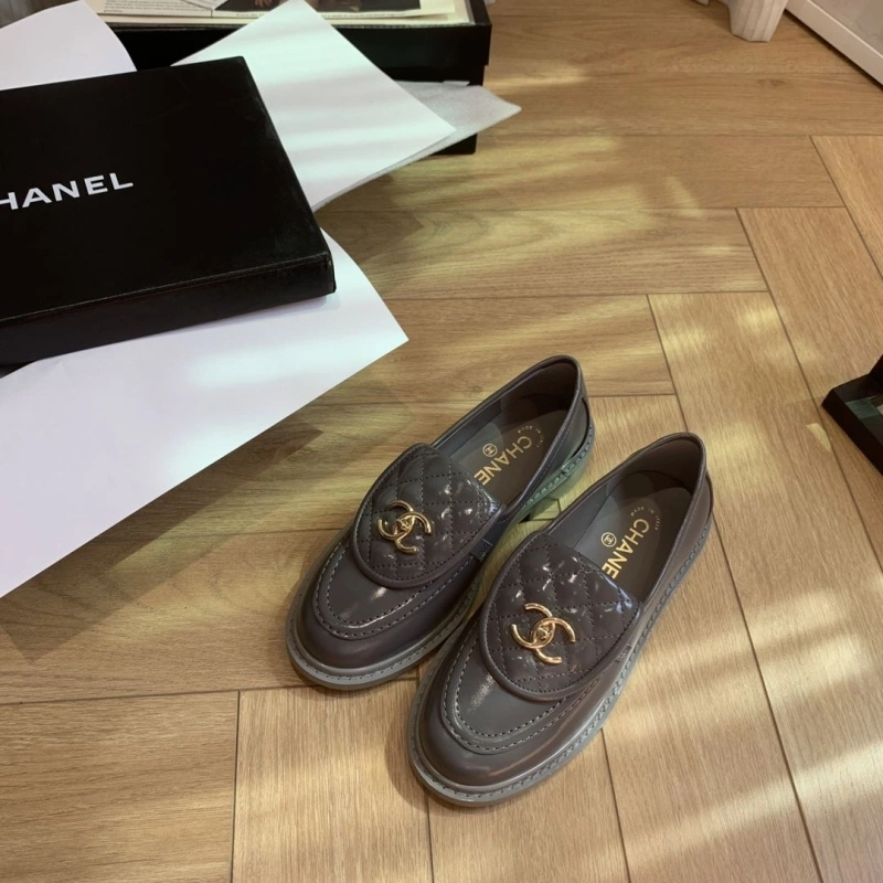 Resilient Chxnxl Leather Shoes 124487