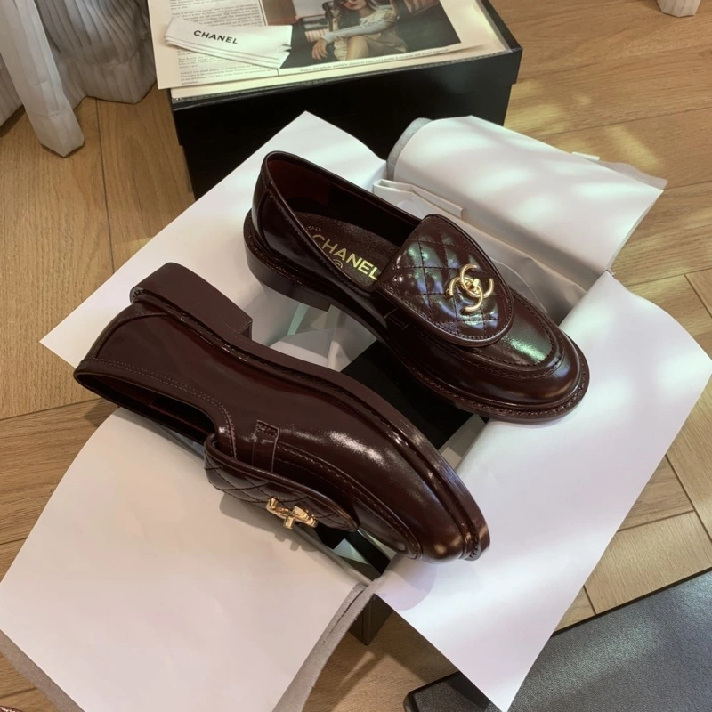 Sleek Chxnxl Leather Shoes 124465