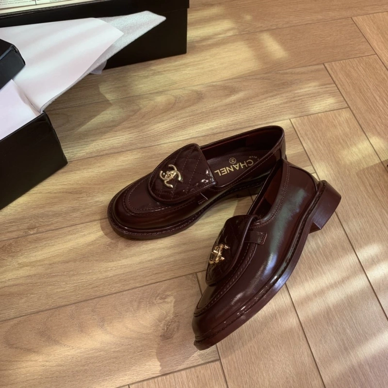 Sleek Chxnxl Leather Shoes 124465