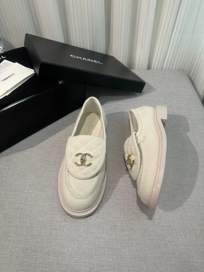Soft Chxnxl Leather Shoes 124457