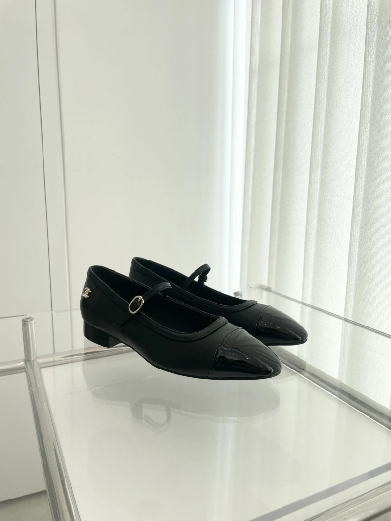 Minimalist Chxnxl Sandals 124257