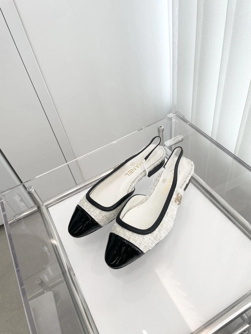 Flexible Chxnxl Sandals 124231