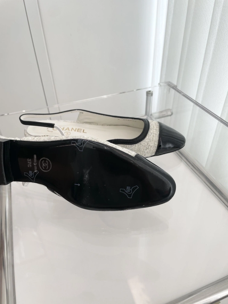 Flexible Chxnxl Sandals 124231