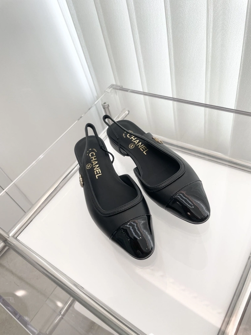 ModernLook Chxnxl Sandals 124238