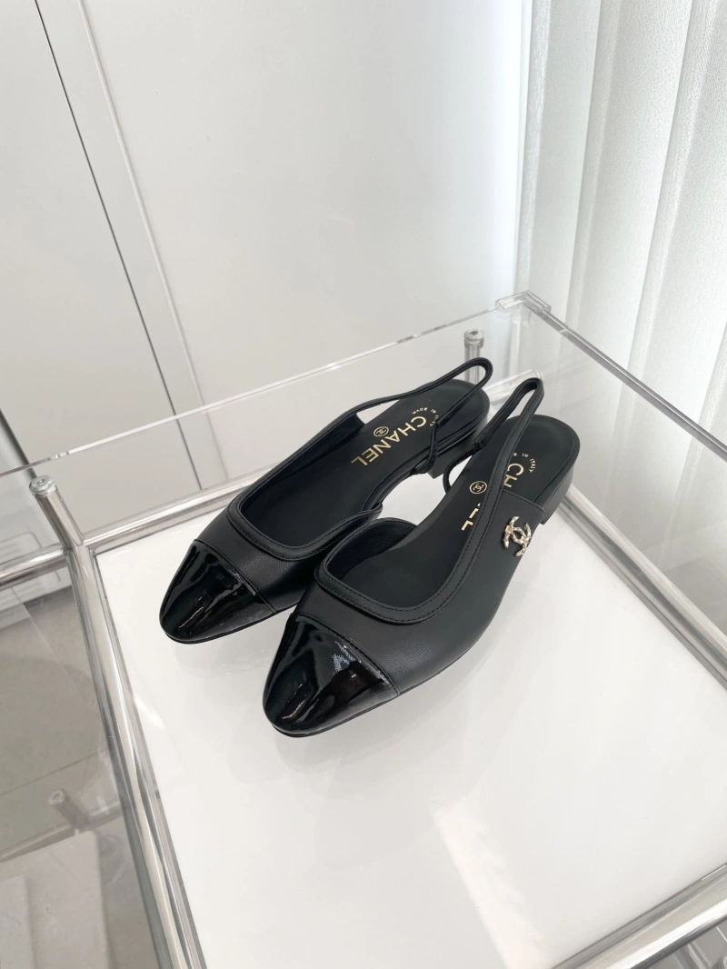ModernLook Chxnxl Sandals 124238