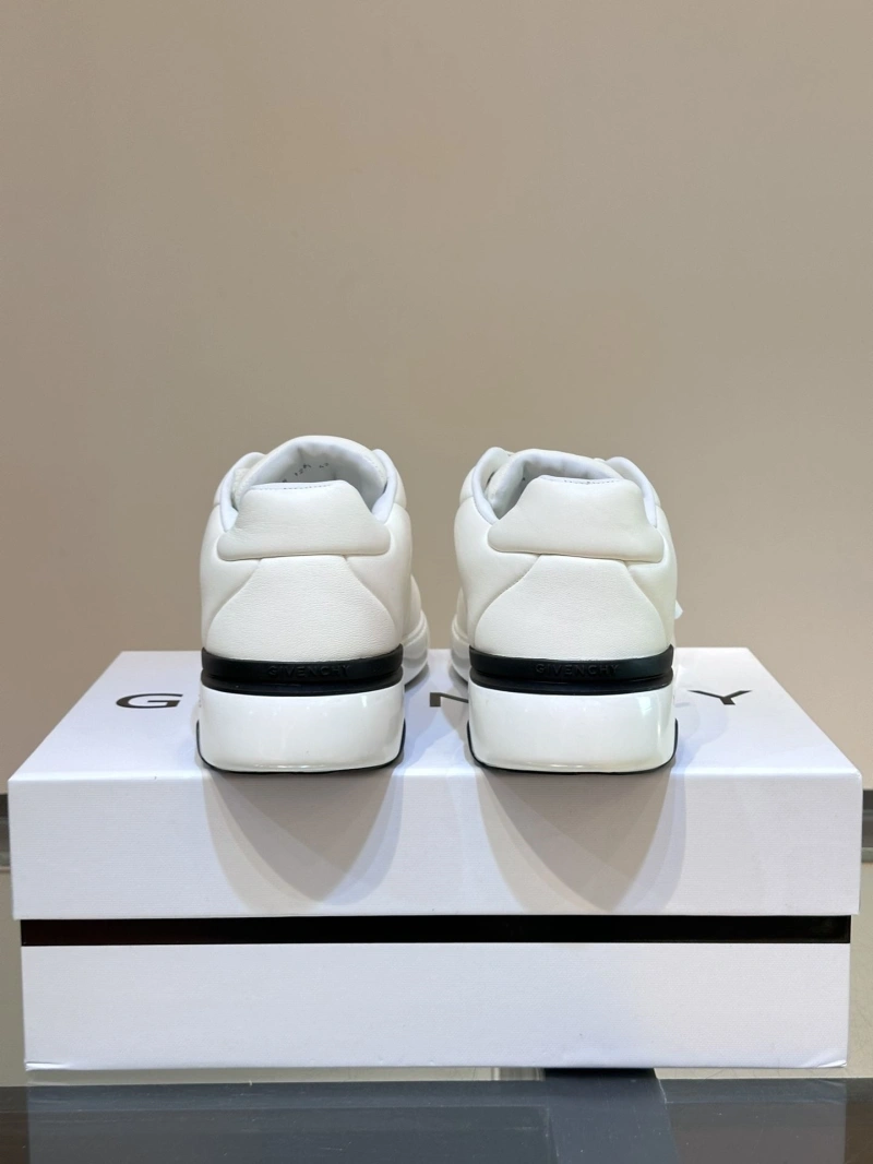 Gxvxnchy Sneakers StreetReady 153299