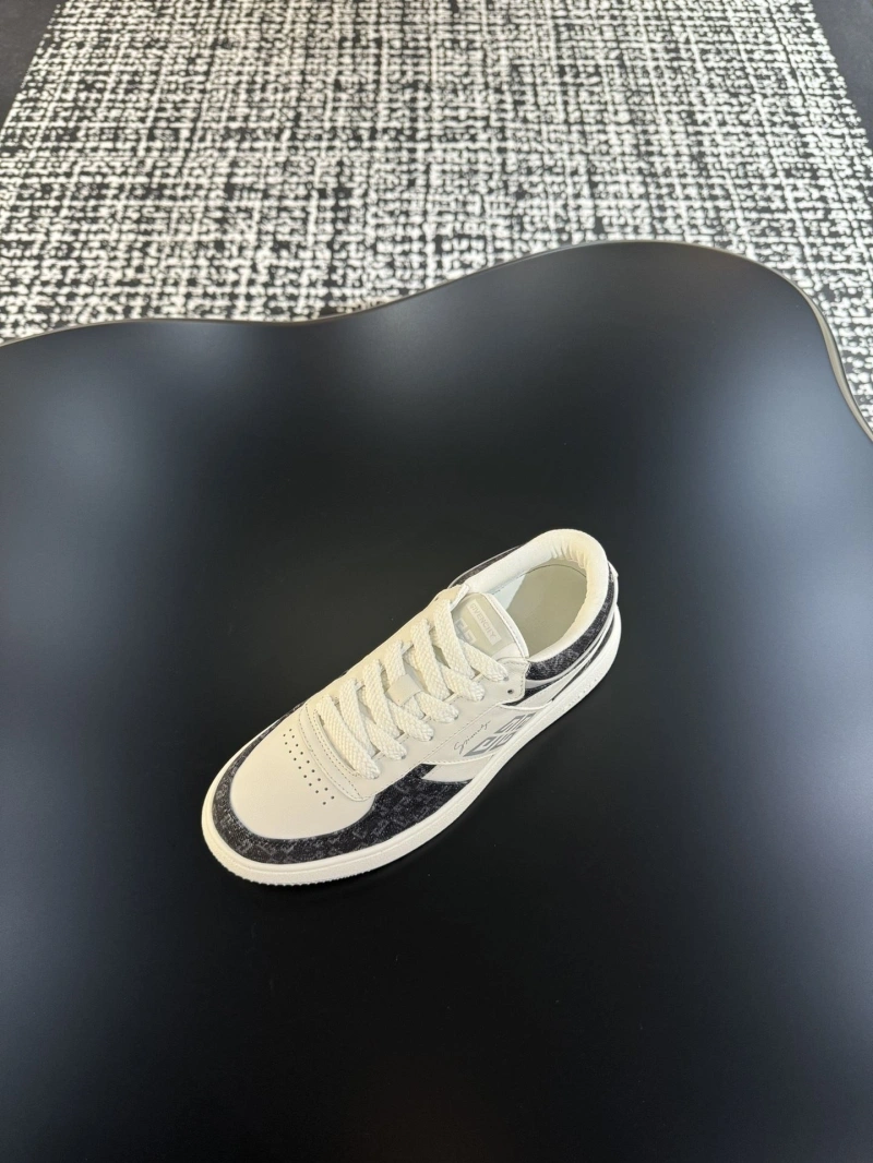 Durable Gxvxnchy Sneakers 153277