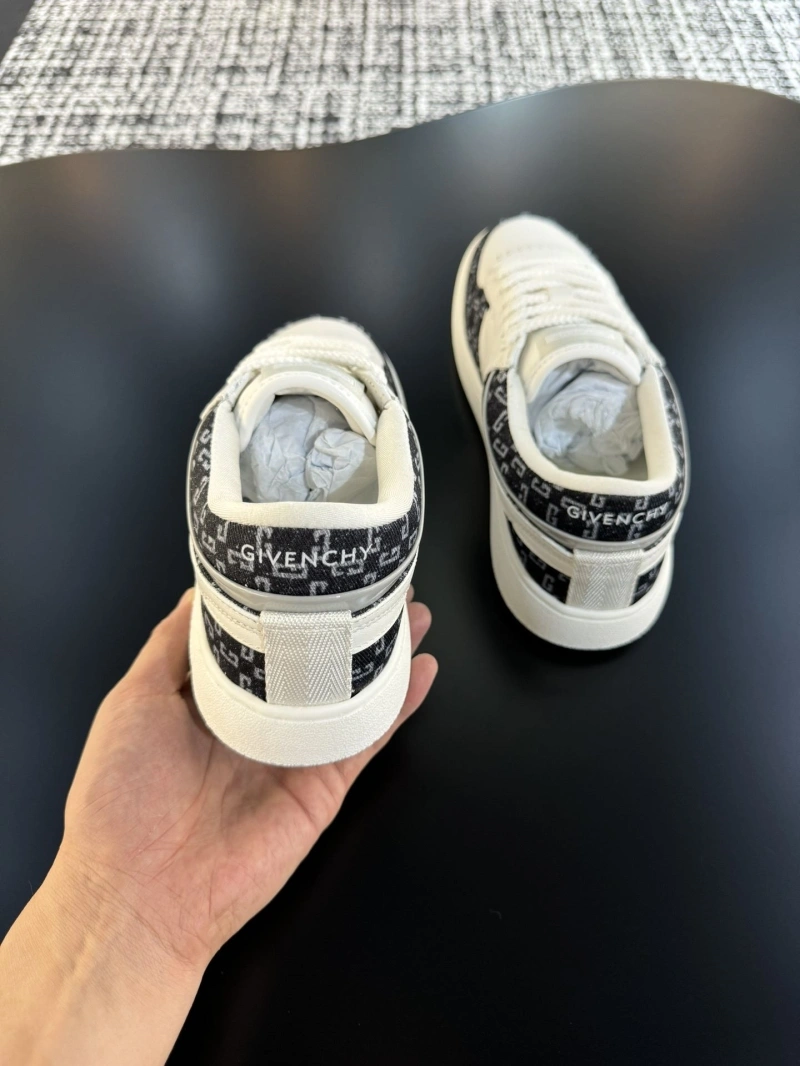 Gxvxnchy Sneakers Versatile 153285
