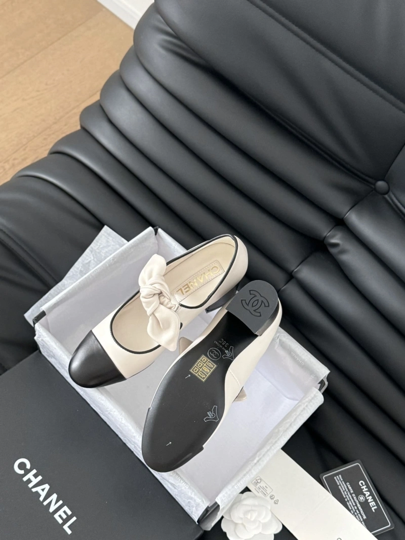Bold Chxnxl High Heels 124533