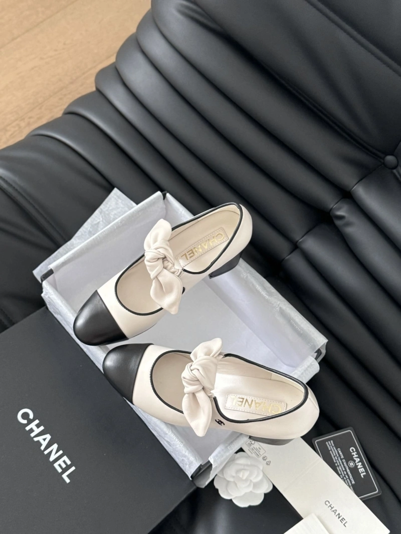 Bold Chxnxl High Heels 124533