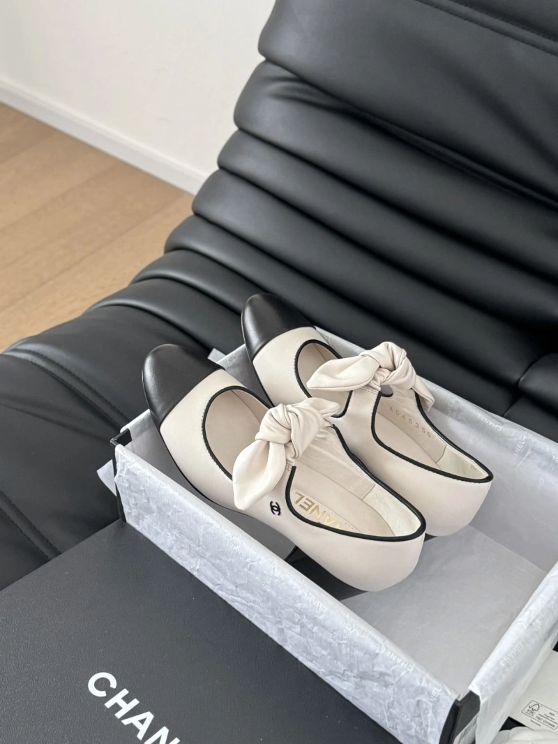 Bold Chxnxl High Heels 124533