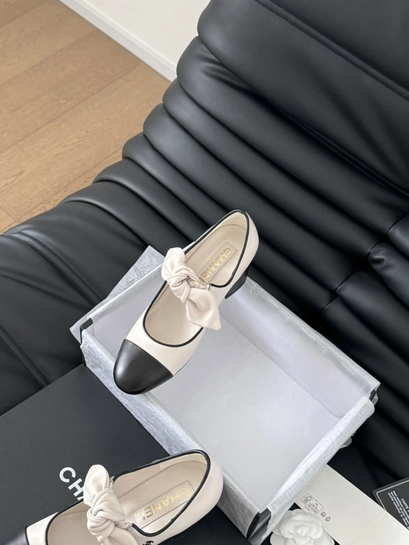 Bold Chxnxl High Heels 124533
