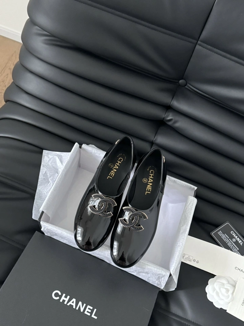 NewStyle Chxnxl Flat Shoes 124605