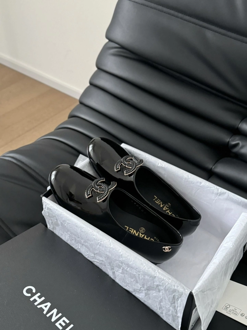 NewStyle Chxnxl Flat Shoes 124605