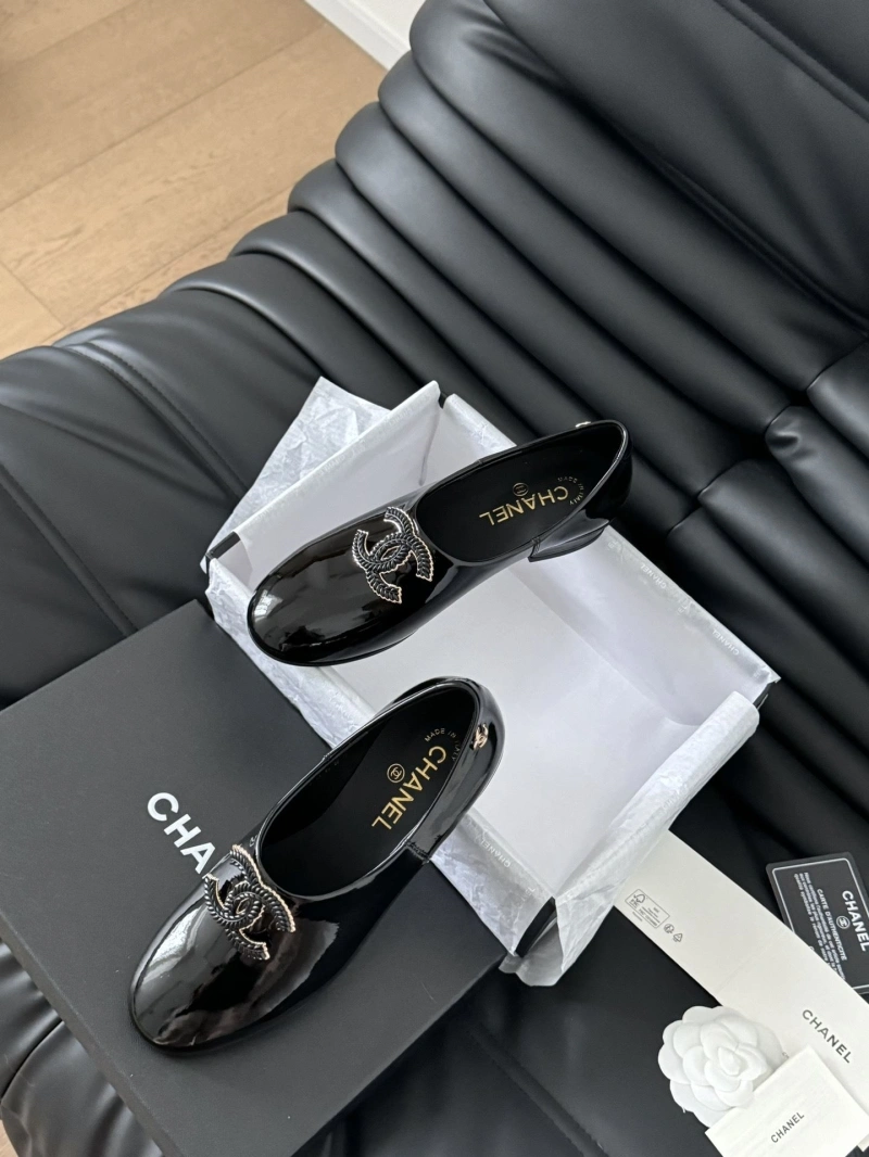 NewStyle Chxnxl Flat Shoes 124605