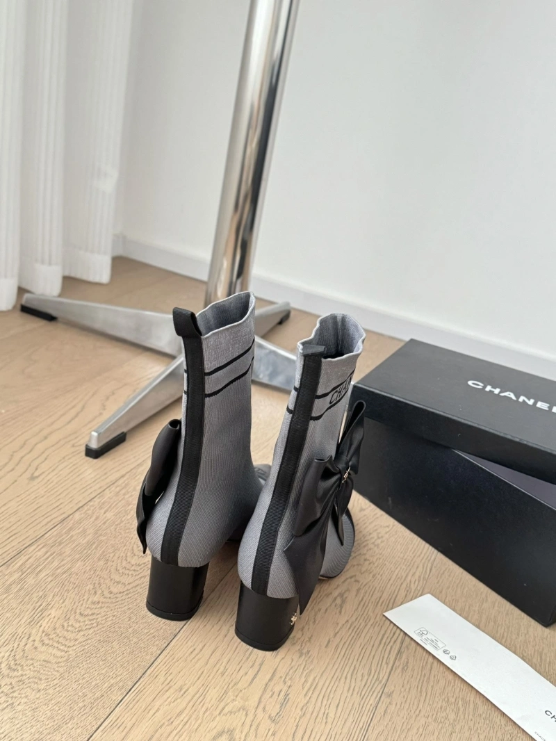 Unique Chxnxl Boots 125122