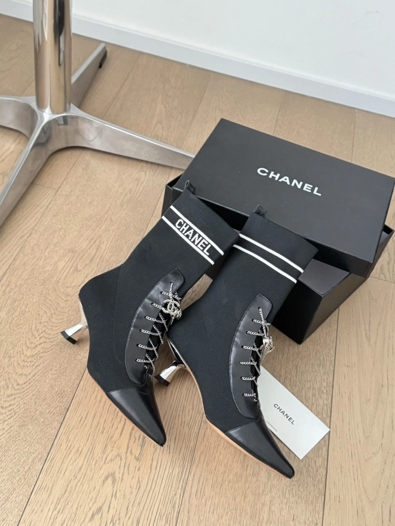 Trendy Chxnxl Boots 125126