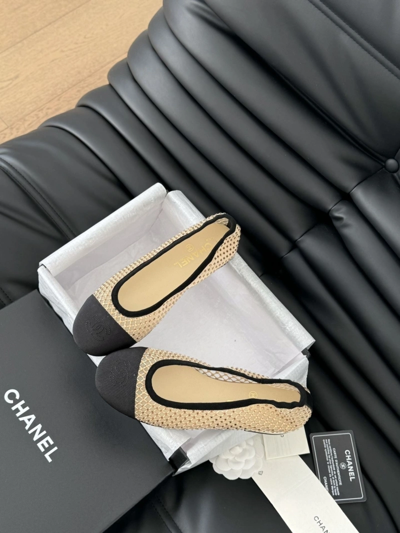 Bright Chxnxl Flat Shoes 124600
