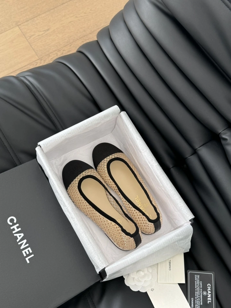 Bright Chxnxl Flat Shoes 124600