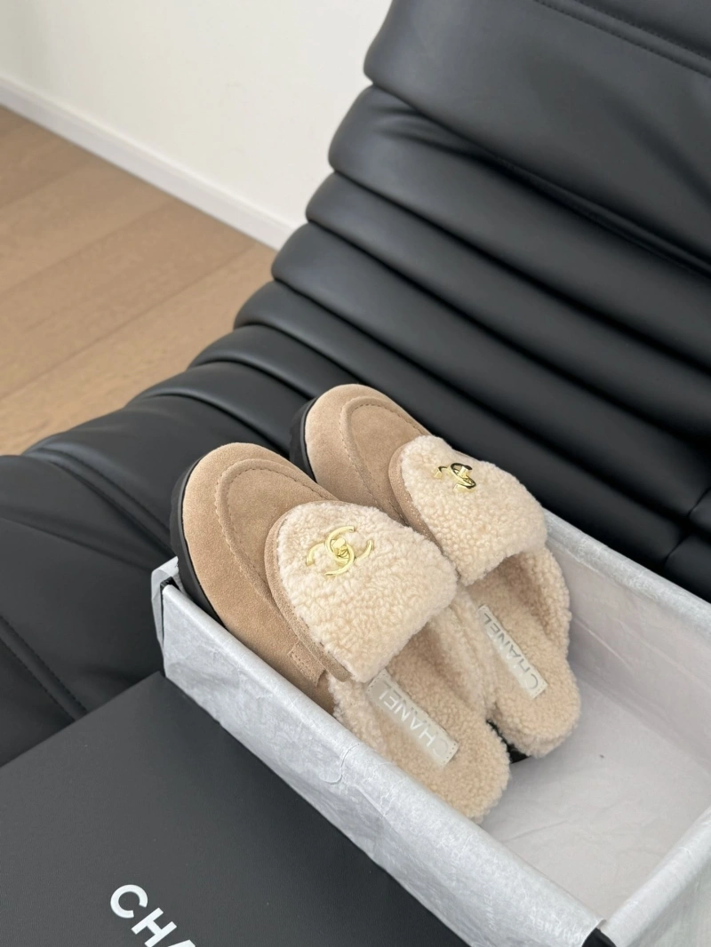 Chxnxl Slippers Bold 124120