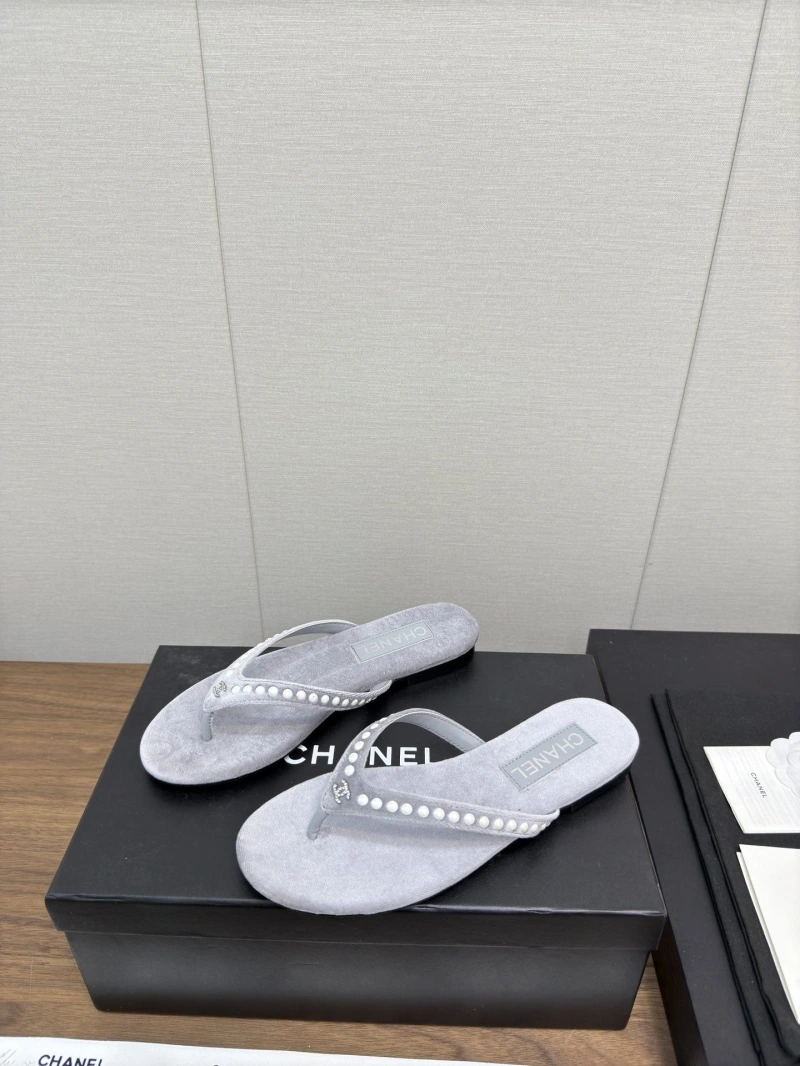 Elegant Chxnxl Slippers 124111