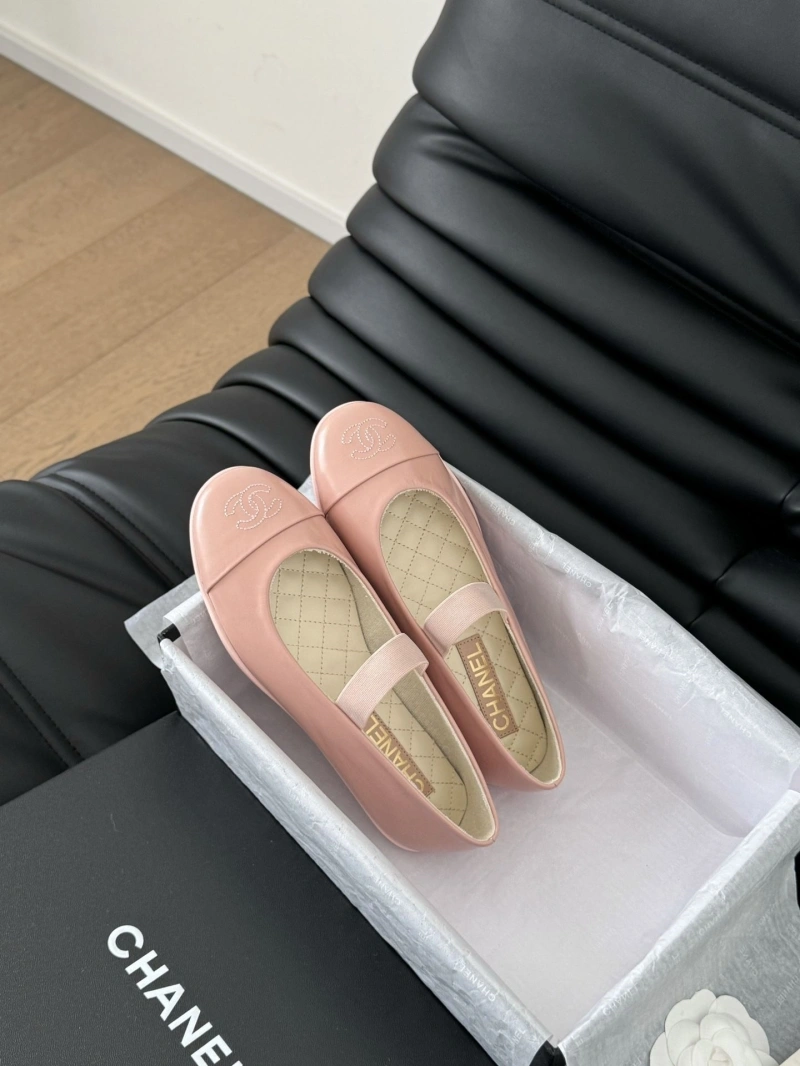 Bright Chxnxl Flat Shoes 124597