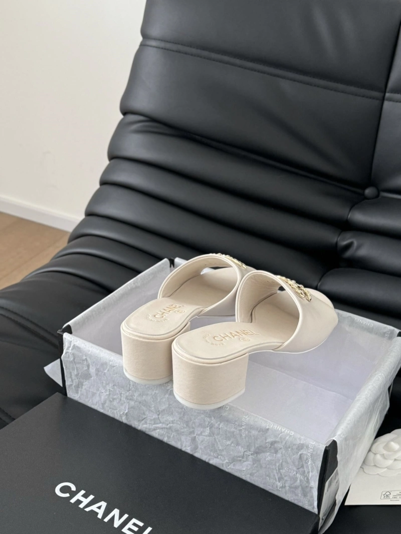 Chxnxl Slippers WellDesigned 124092