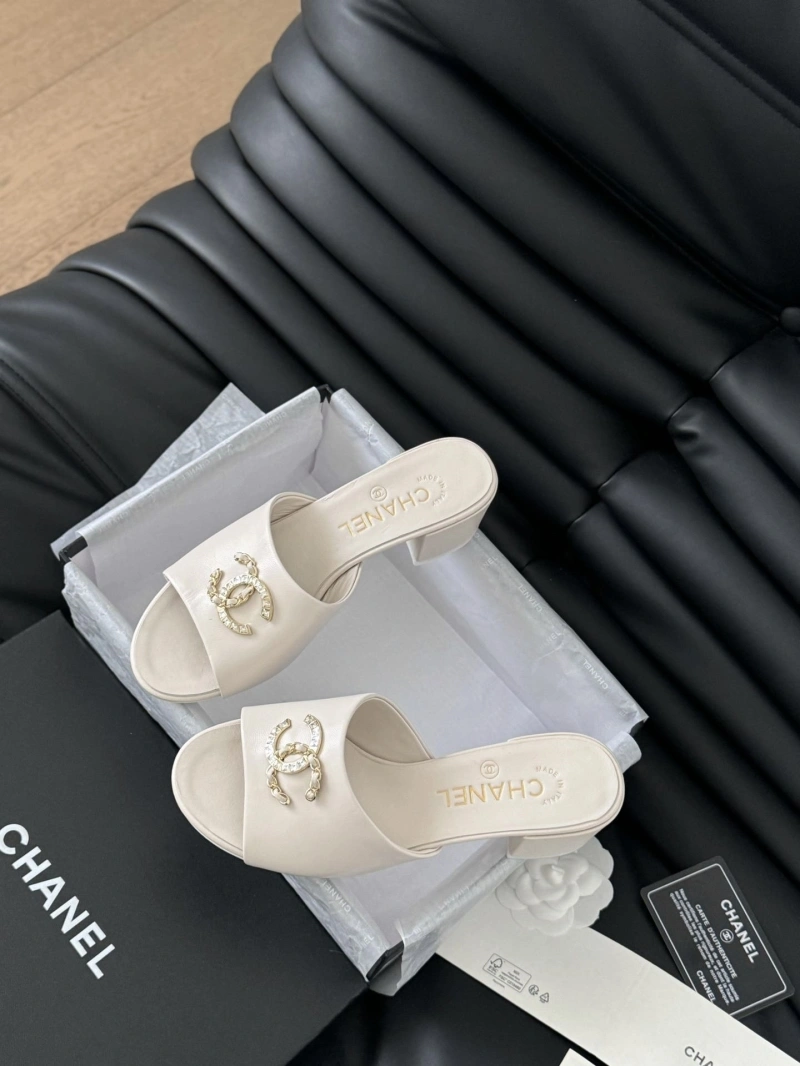 Chxnxl Slippers WellDesigned 124092